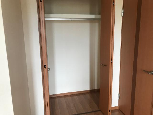 リバード酒井原の内装|北洋室収納