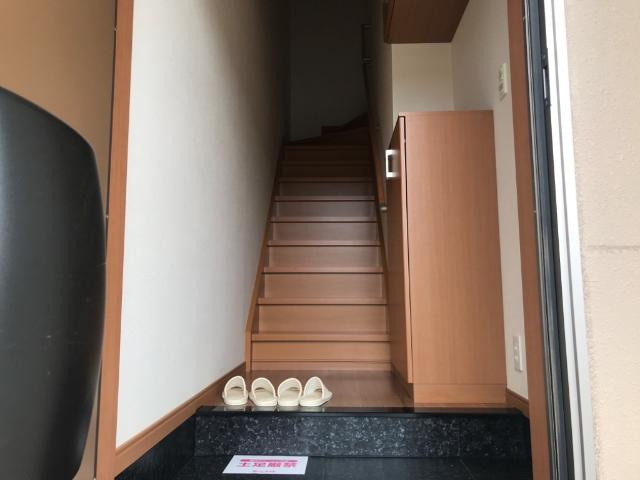 リバード酒井原の玄関|玄関