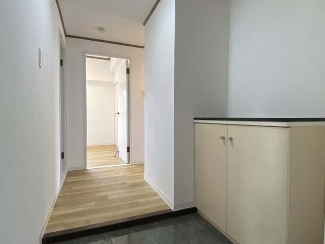 ダイアパレス湯河原郷の玄関