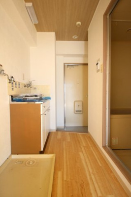 【キッチン】 | エントランスライフ金閣G