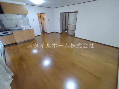 【居間・リビング】 | レジデンス東