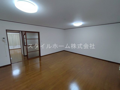 【居間・リビング】 | レジデンス東