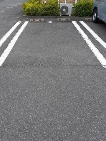 ラ・フェスタＣの駐車場|駐車場完備です
