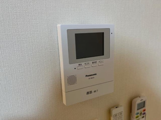 【内装】 | カメラ付インターホン（イメージ）