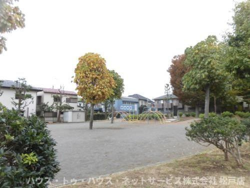 フォレストみのり台の周辺