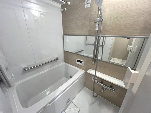 新座市野火止「マンハイム武蔵野北810号」の浴室