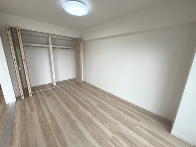 新座市野火止「マンハイム武蔵野北810号」の洋室