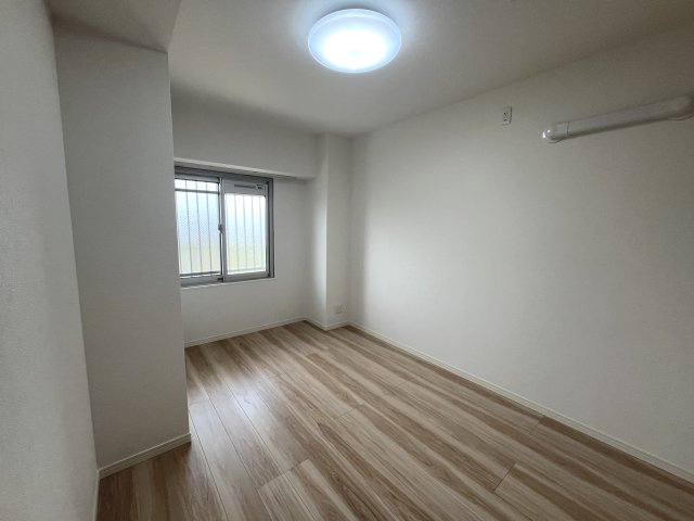 新座市野火止「マンハイム武蔵野北810号」の洋室