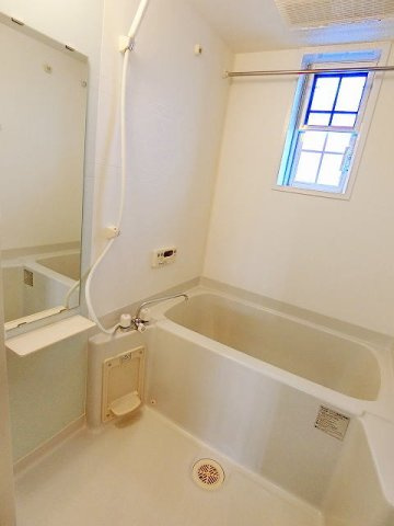 ラッフィナート・カーサ弐番館の浴室