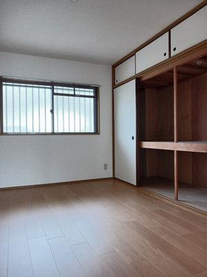 【居間・リビング】 | ビュー・セジュール | 岡山西大寺病院さんまで1400m