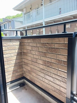 【バルコニー】 | アルモニー | 暖かな日差しのふりそそぐバルコニー