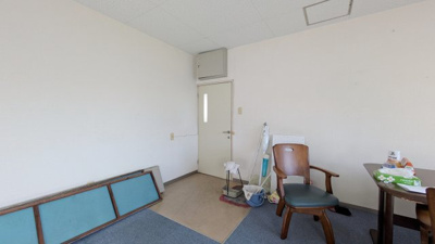 【玄関】 | サンウェイビル