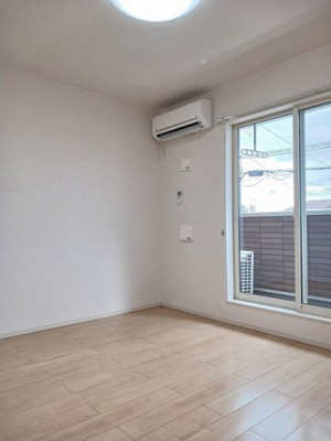 【居間・リビング】 | フラワー松崎 | ゆったりとしたリビングです