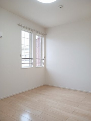 【寝室】 | フラワー松崎 | 中はこのようになっています