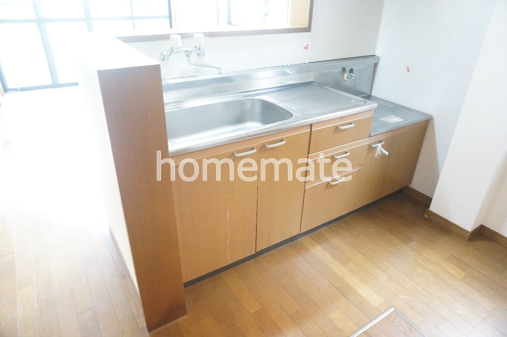 熊本市北区弓削６丁目のアパートのキッチン