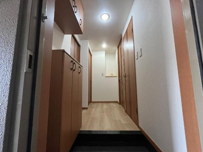 【玄関】 | ビア・ラッテア | 廊下
