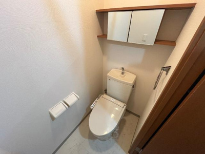 【トイレ】 | ビア・ラッテア | シャワー付トイレ