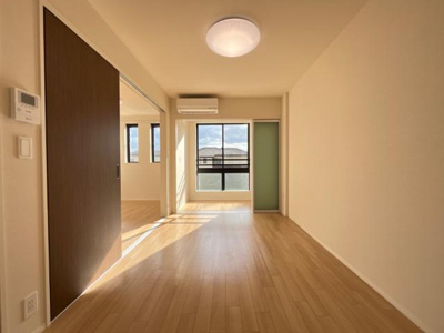 【内装】 | リアン | リビング