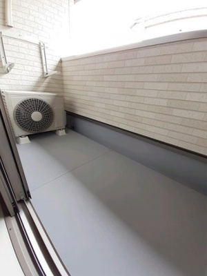 【バルコニー】 | ベネヴォレンテＣ | 落ち着いた時間を過ごせるバルコニーです