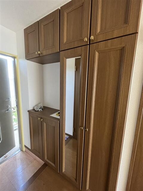 サン・スリージェの玄関