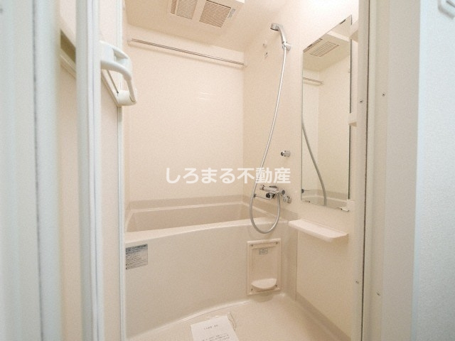 エス・キュート京町堀の浴室