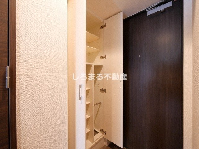 エス・キュート京町堀の収納