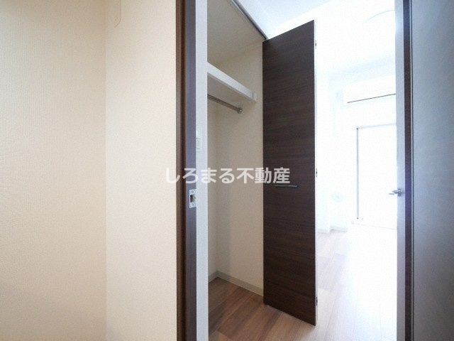 エス・キュート京町堀の収納