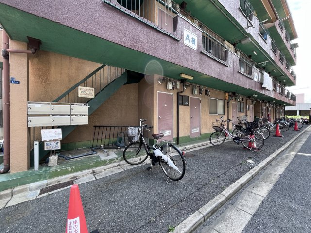 グリーンハイム公園南矢田のエントランス