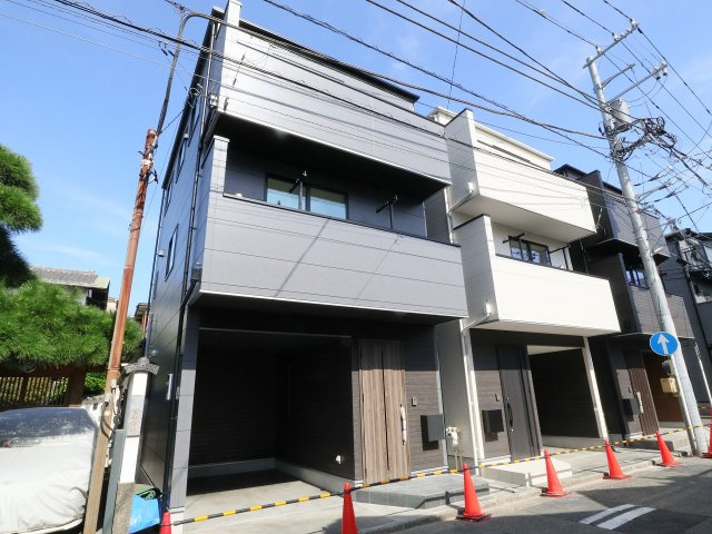 ♪弊社売主仲介手数料無料　新築戸建　3号棟（川崎区池上新町2丁目）全3棟の外観|現地（2025年9月）撮影