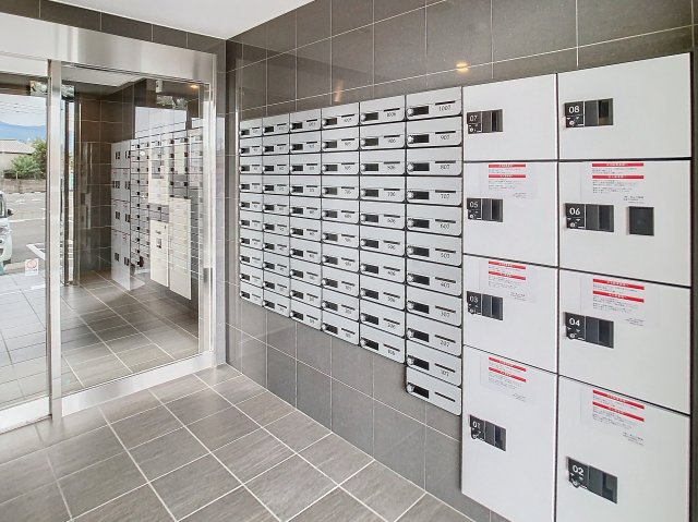 レジェンド直方二番館のエントランス