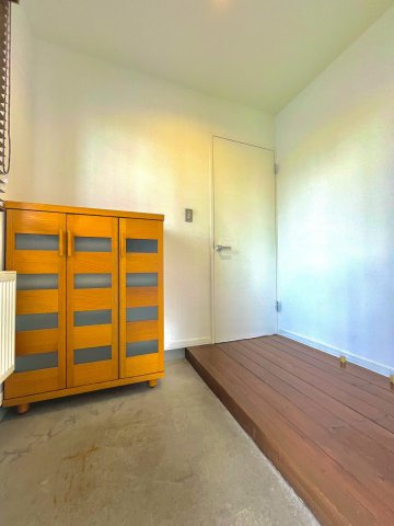 厚別西5条2丁目の玄関|シューズボックスの上にお気に入りの芳香剤や小物を置いて帰るのが楽しみになる自分好みの玄関に♪