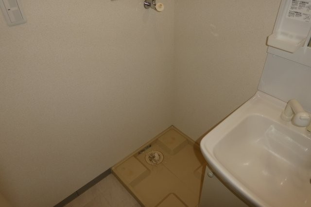 サンコート窪津のその他|洗濯機置き場