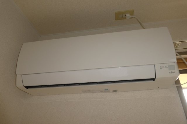 サンコート窪津の設備|エアコン