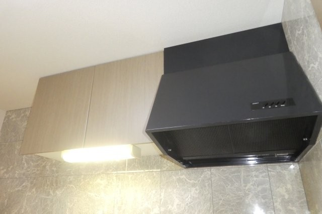 サンコート窪津のキッチン|キッチン上収納