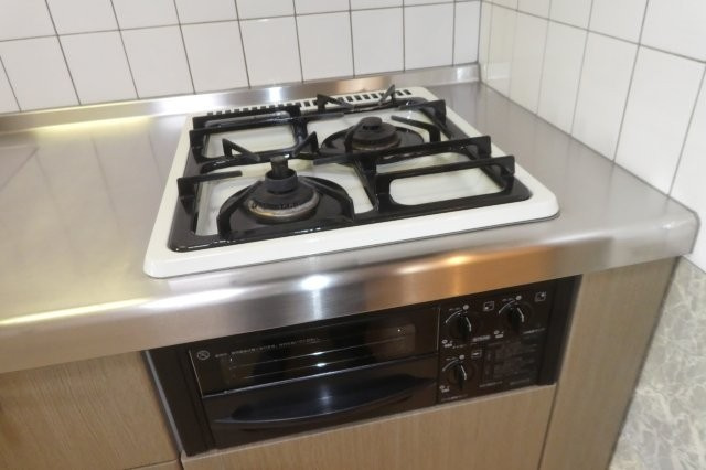 サンコート窪津のキッチン|2口ガスコンロ