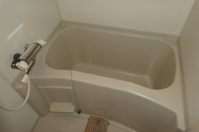 サンコート窪津の浴室