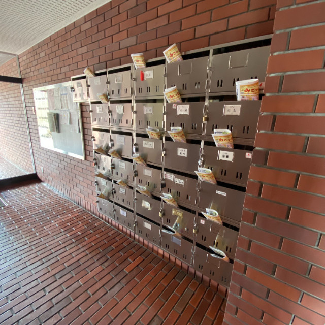 五番街コーポのエントランス