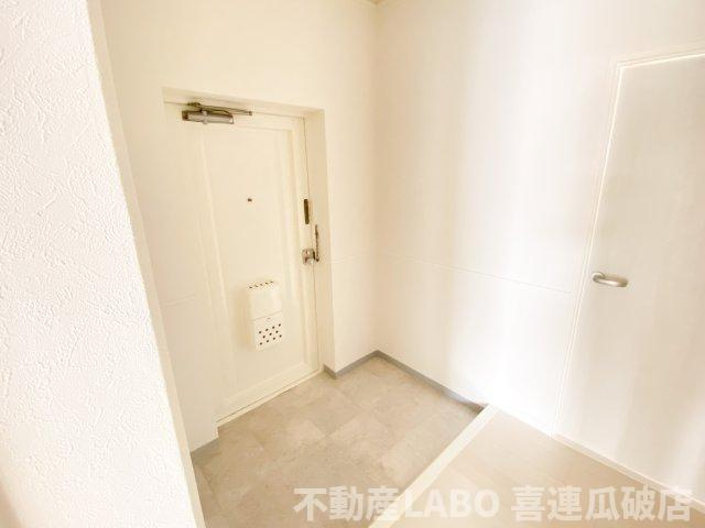 流町ビューハイツの玄関