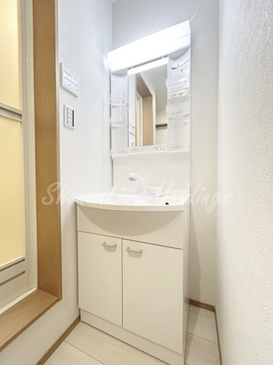 【洗面所】 | MELDIA茅ヶ崎 | 明るい洗面所です