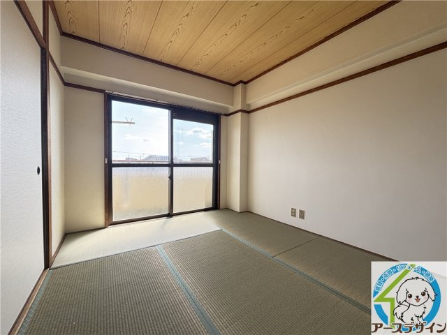 山崎ビルの寝室