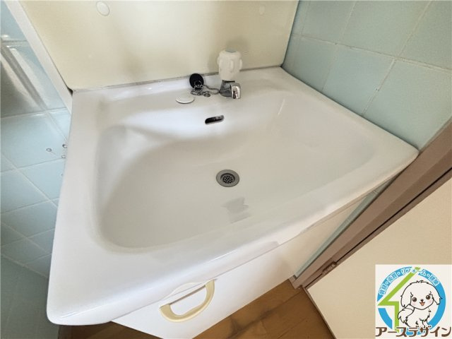 山崎ビルの洗面所