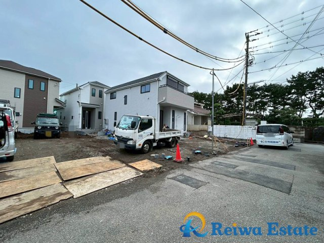 新築戸建　茅ヶ崎市東海岸南4丁目の前面道路含む現地写真