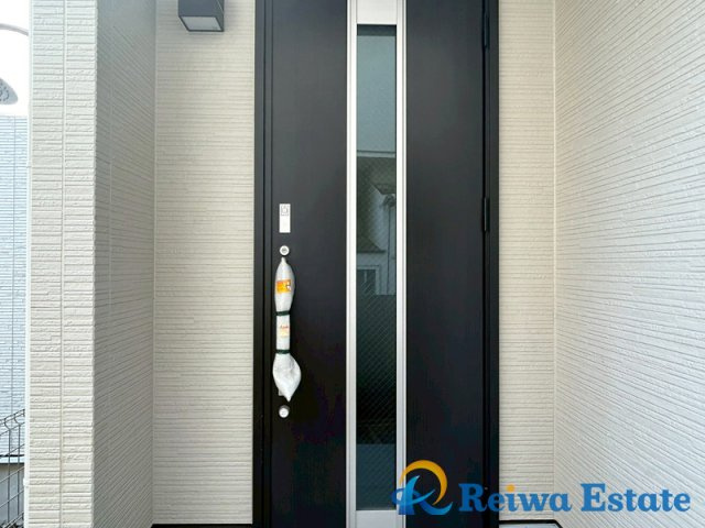 新築戸建　茅ヶ崎市東海岸南4丁目の玄関