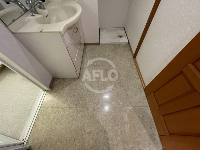 エステムプラザ梅田WEST　上福島小学校区の洗面所|エステムプラザ梅田WEST　洗面脱衣所