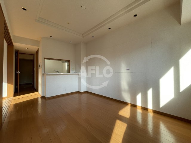 エステムプラザ梅田WEST　上福島小学校区の居間・リビング|エステムプラザ梅田WEST　リビング