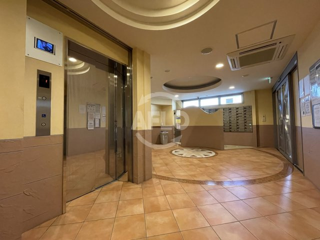 エステムプラザ梅田WEST　上福島小学校区のロビー|エステムプラザ梅田WEST　ロビー