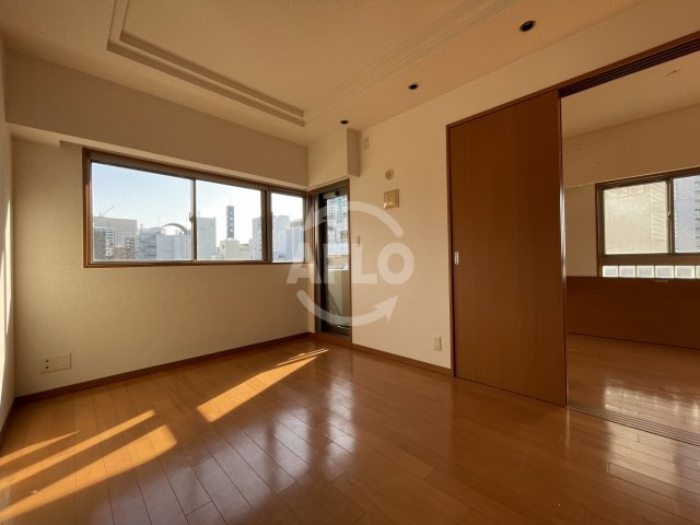 エステムプラザ梅田WEST　上福島小学校区の居間・リビング|エステムプラザ梅田WEST　リビング