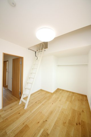 メゾン村建の内装