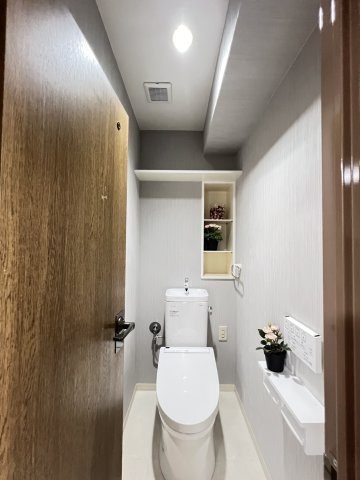 ユニライフ大和高田のトイレ|温水洗浄便座付き