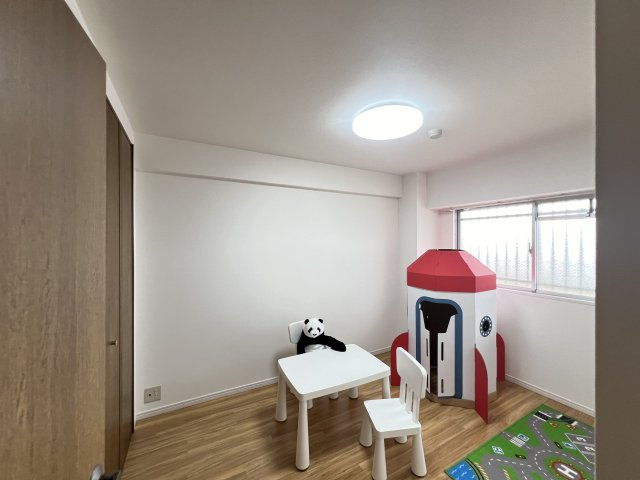 ユニライフ大和高田の洋室|子供部屋にぴったりな洋室5.5帖です